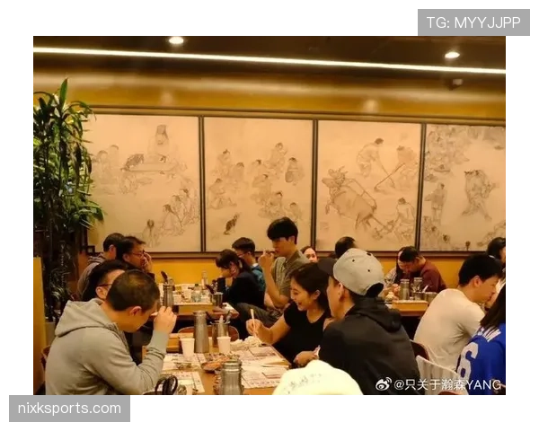 杨瀚森训练完直接去吃米其林三星，这自律和享受也太割裂了
